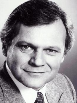肯·克切弗尔 Ken Kercheval