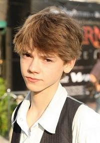 托马斯·布罗迪-桑斯特 Thomas Brodie-Sangster