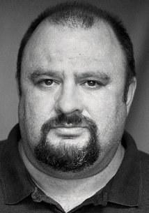 维克多·麦奎尔 Victor McGuire