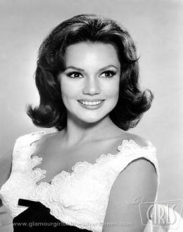 玛丽·安·莫布利 Mary Ann Mobley