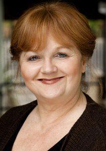 莱斯利·尼科尔 Lesley Nicol