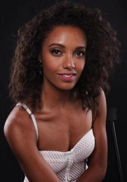 麦茜·理查森·塞勒斯 Maisie Richardson-Sellers
